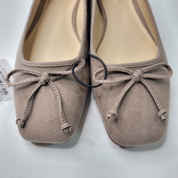 LC Suede Memory Foam Slip Ons - Picture 5 of 6